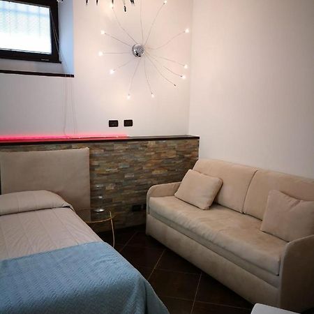 La Porta Rossa Apartment Вадо Лигуре Екстериор снимка