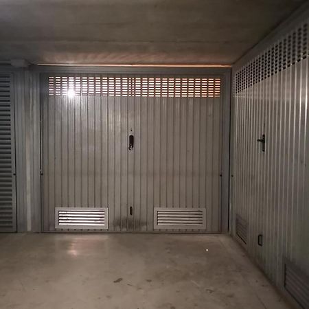 La Porta Rossa Apartment Вадо Лигуре Екстериор снимка