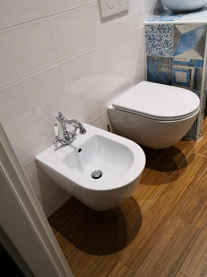 La Porta Rossa Apartment Вадо Лигуре Екстериор снимка